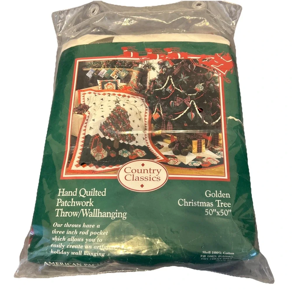 Country Classics 50x50 Hand Quilted‎ Patchwork Christmas Throw Wall Hanging